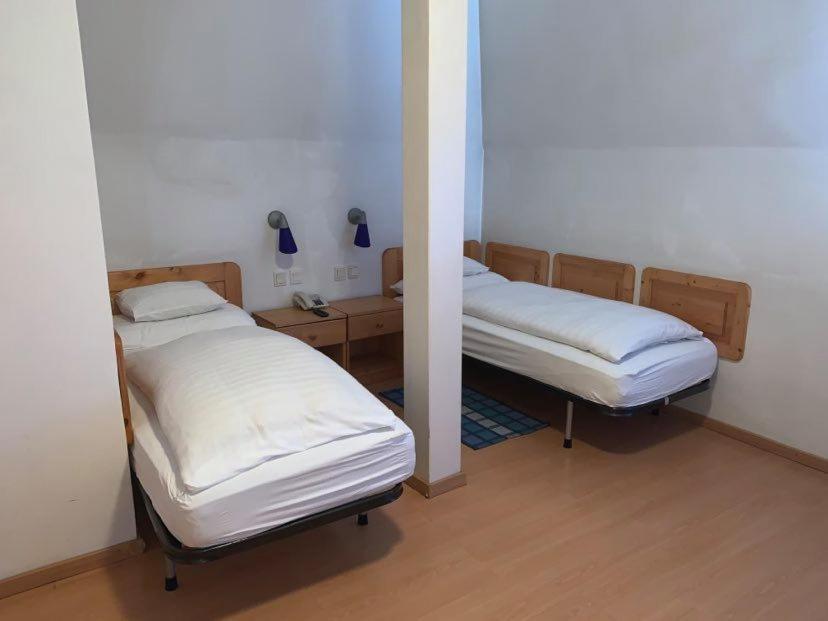 Hotel Zodiaco Сексард Номер фото